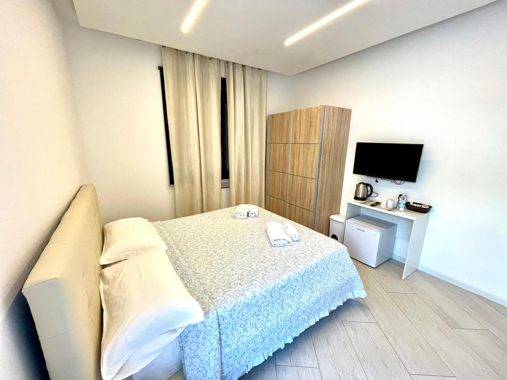Magenta Rooms Olbia Exterior foto